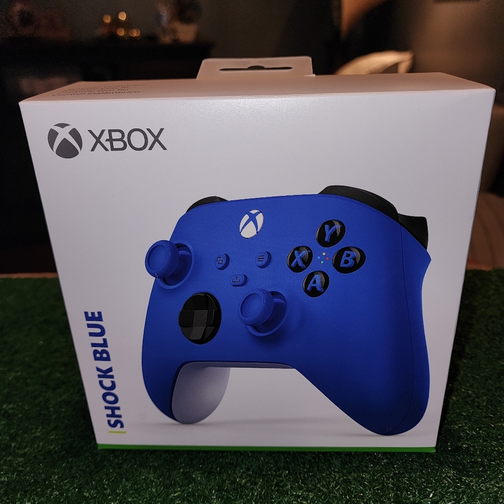 Xbox one controller shock blue